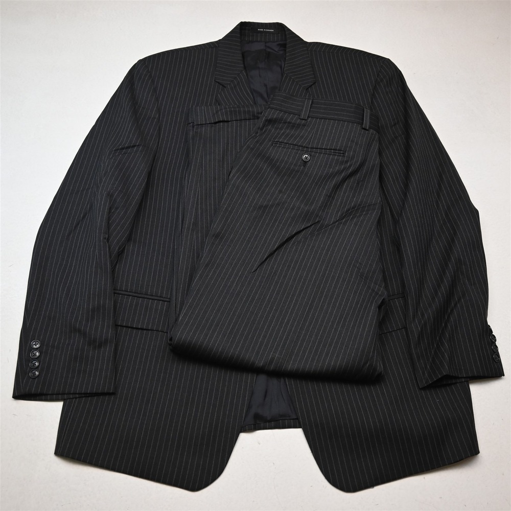 Vtg Y2K 2000s Boxy Calvin Klein 44R 34x30 Gray Striped 100% Wool Mens Suit